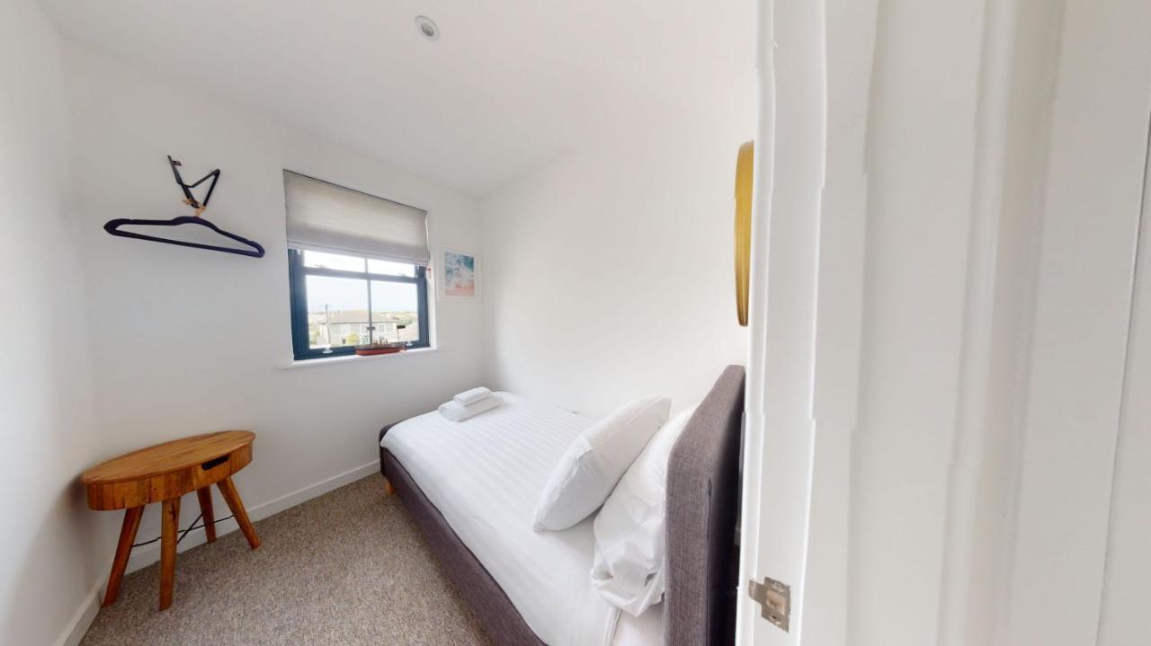 05 Queensway Gardens, Hayle Esterno foto